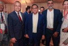 ලෝක සංචාරක කර්මාන්තයේ නායකයින් ඇමති විජිත හමුවෙයි.