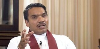 ජයකොඩිගේ ඉල්ලා අස්වීම ප්රමාද වැඩියි-නාමල්