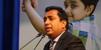 හිටපු අධ්යාපන ඇමති අකිල විරාජ් කාරියවසම් අත්අඩංගුවට