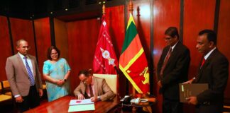 22ක සම්මත වූ සැණින් කතානායකවරයාගේ සහතිකය